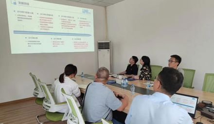 熱烈歡迎石龍鎮經濟發展局領導蒞臨我司參觀指導！